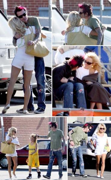 Pamela Anderson  back to Tommy Lee after divorce